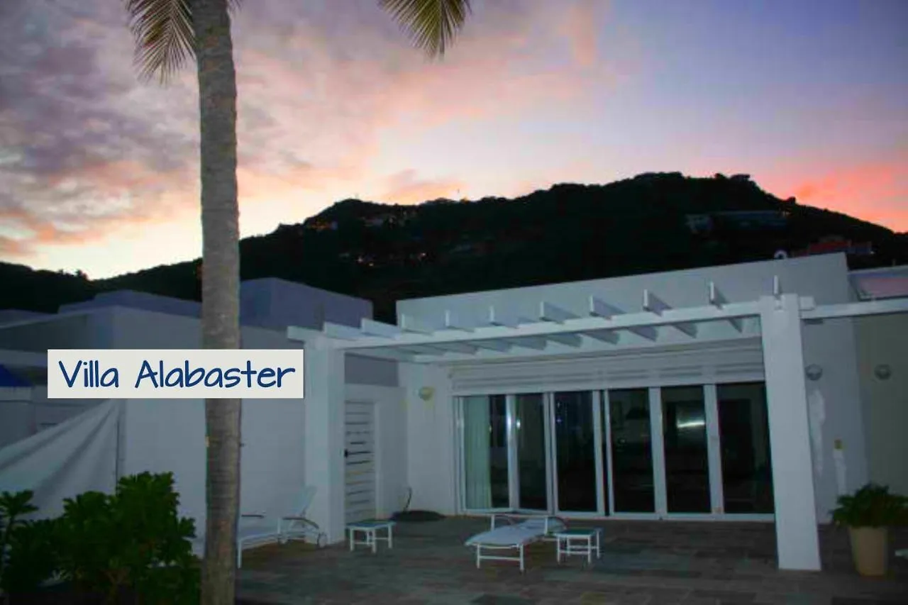 Villa Alabaster ~ Literally Oceanfront Dawn Beach 0*,